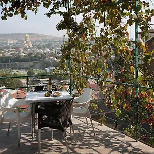  Apartament Cherdachok